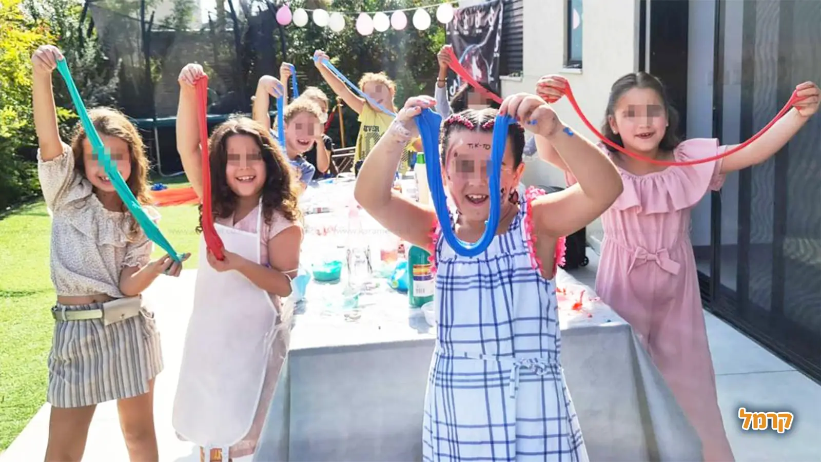 ילדות חוגגות יום הולדת בסדנא