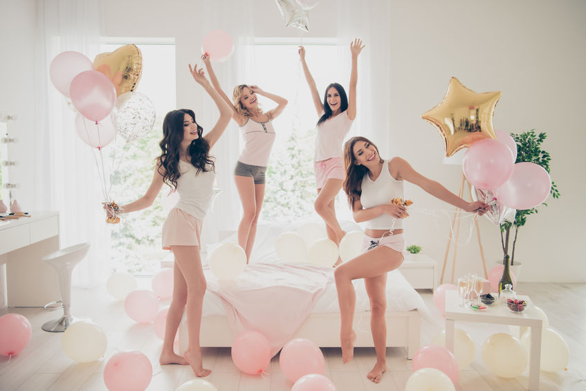 מסיבת רווקות פרק ב' - נצלי את ההזדמנות הנוספת לחגיגות הרווקות