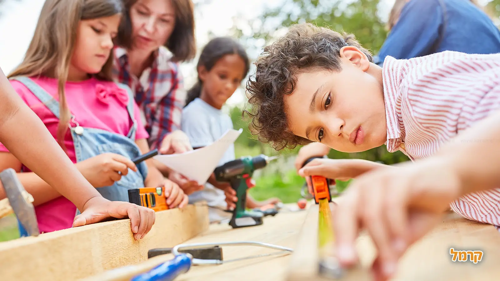 סדנת נגרים קטנים - חווית למידה לילדים