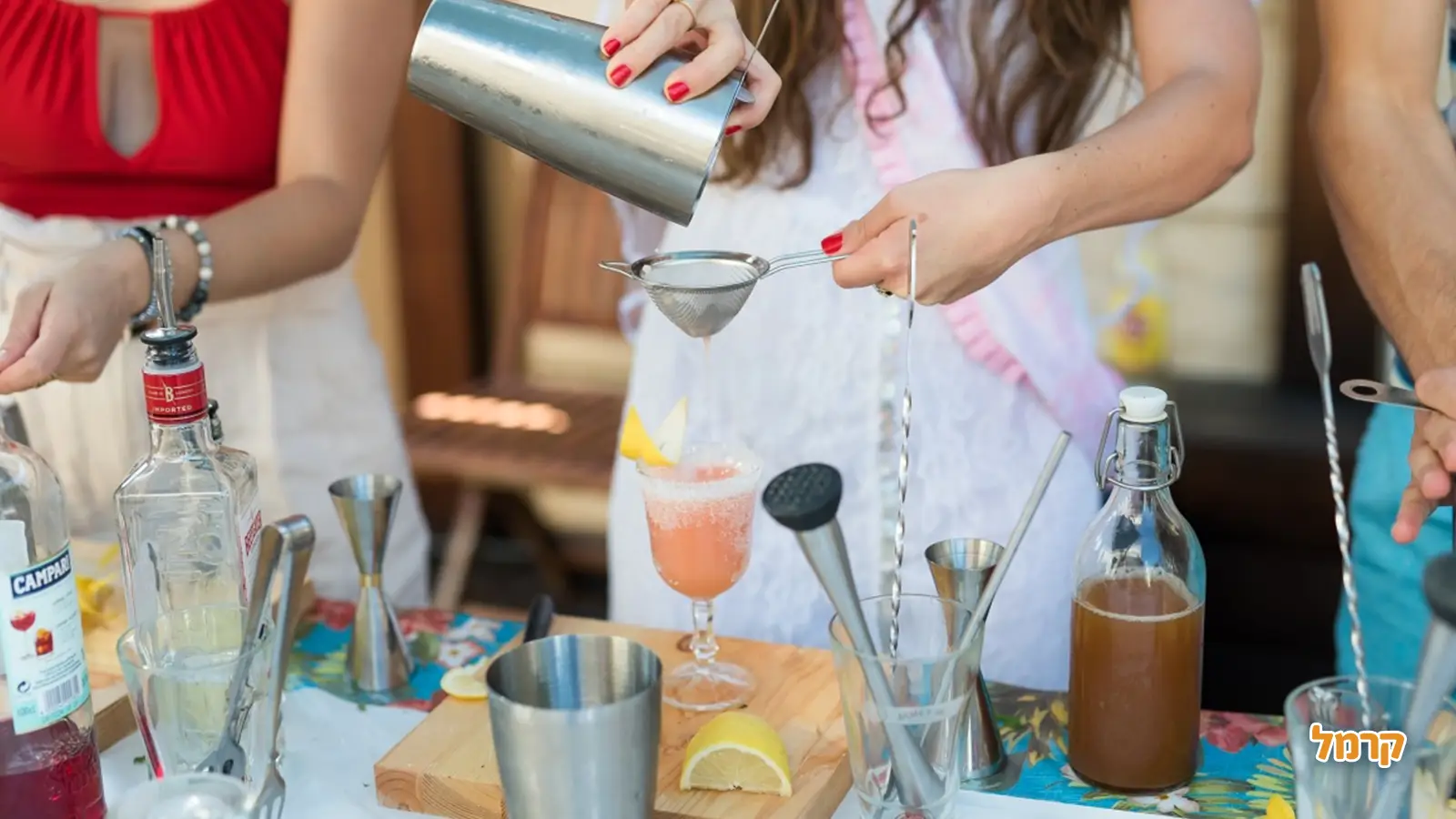 מסיבת רווקות בסטייל? קוקטיילים עם טוויסט נשי מסיבת רווקות בסטייל? קוקטיילים עם טוויסט נשי