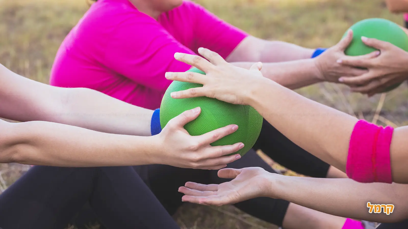 סדנאות גיבוש לנשים – העצמה, שחרור והרבה סטייל סדנאות גיבוש לנשים – העצמה, שחרור והרבה סטייל