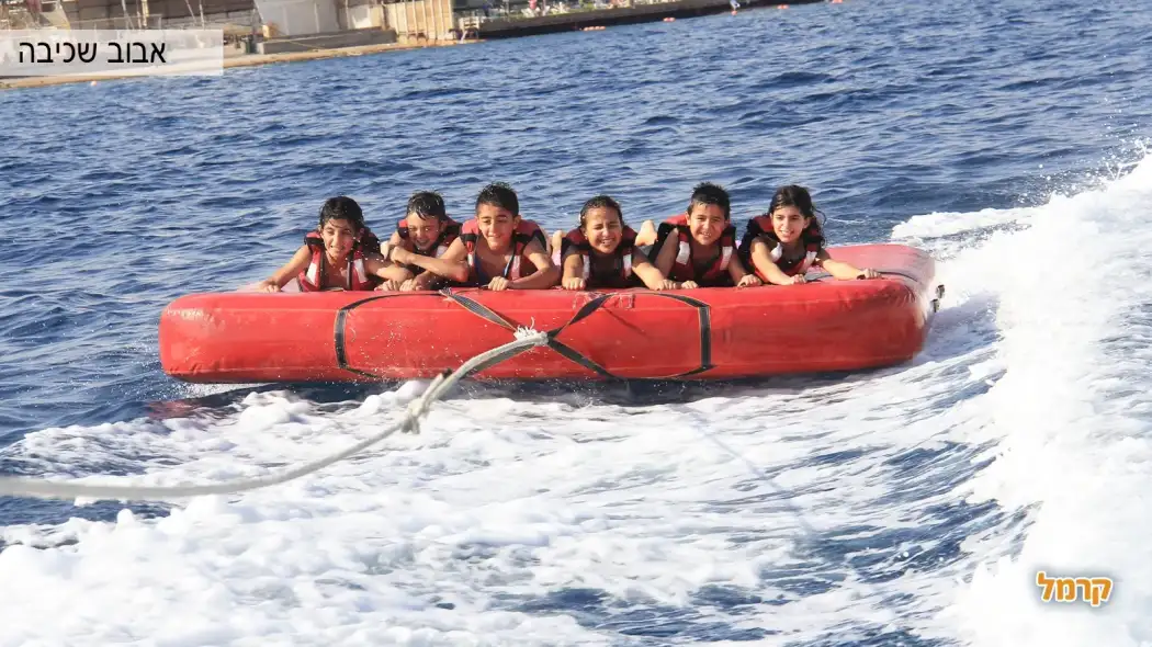 שייט אבובים – קיץ של ריגוש, מים וחיוכים