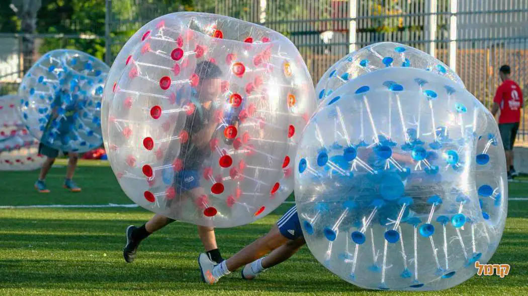 טירוף הבאבלבול: חגיגת יום הולדת מקורית ובלתי נשכחת טירוף הבאבלבול: חגיגת יום הולדת מקורית ובלתי נשכחת