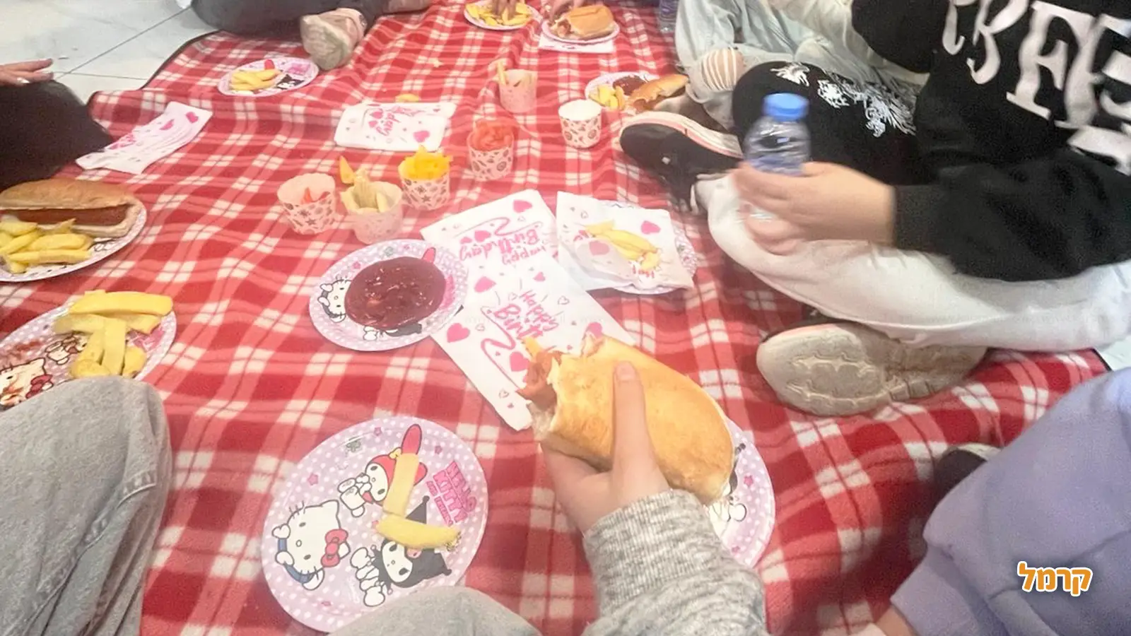 שמיים פתוחים, סל מלא וחיוך גדול