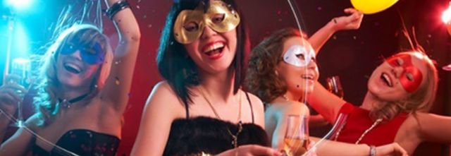 51 משחקים למסיבת רווקות מנצחת! 51 משחקים למסיבת רווקות מנצחת!