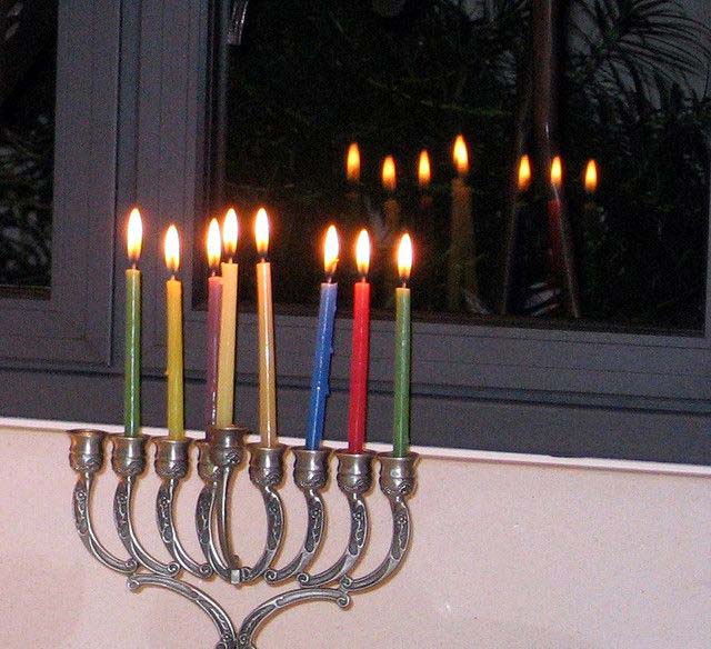 שמונה אטרקציות כנגד שמונה ימים - חנוכה