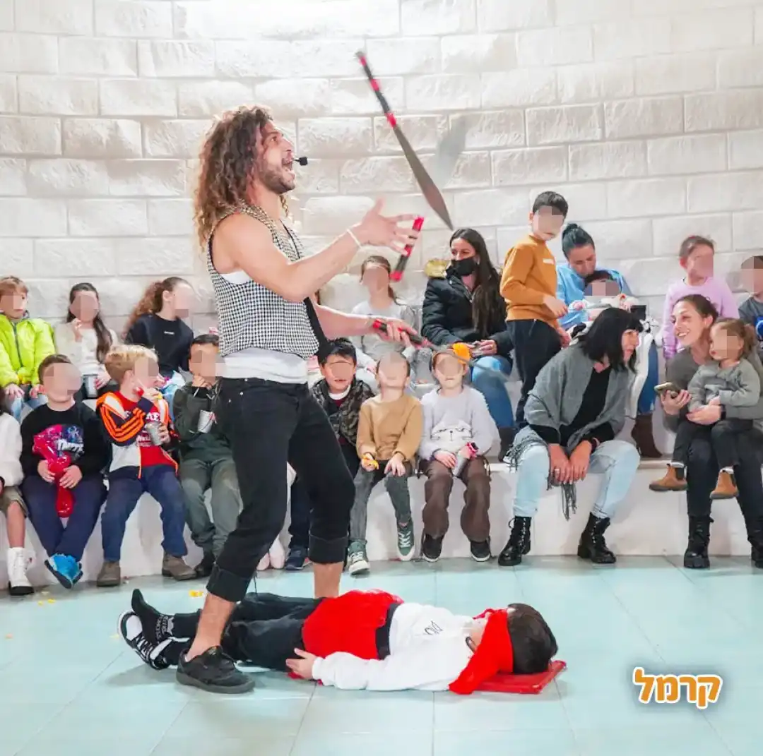 פעילות עם חרבות 