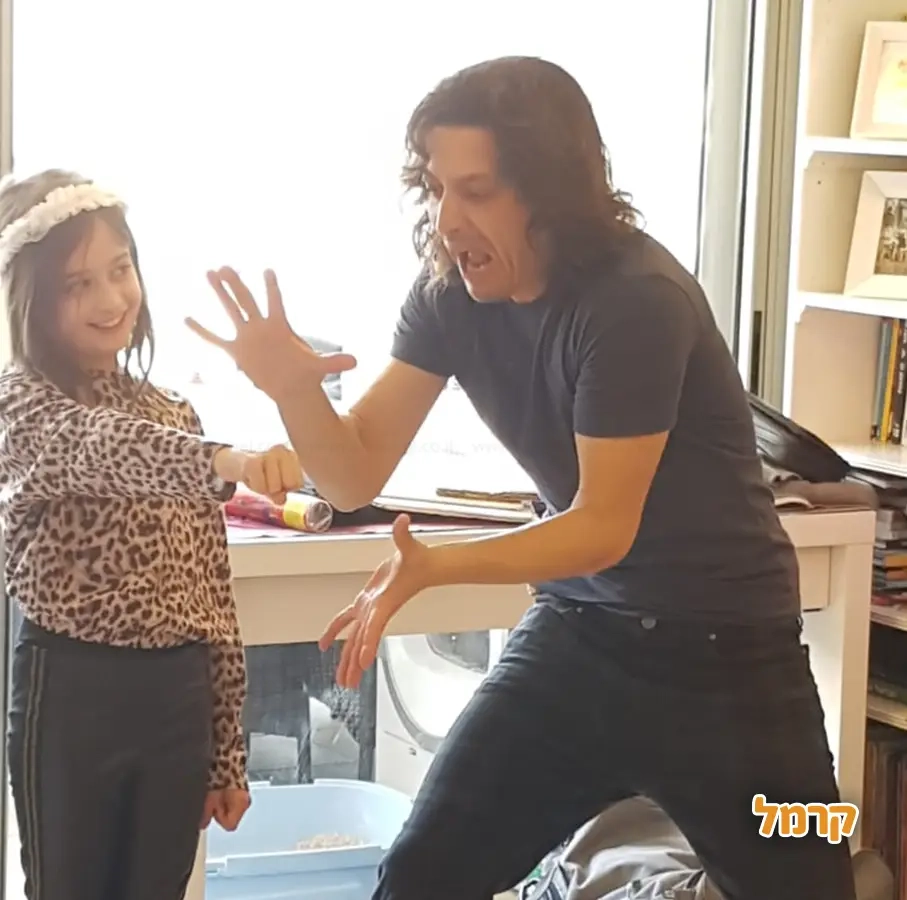 מורן קל - סטנדאפיסט קורע מצחוק - 073-7028524