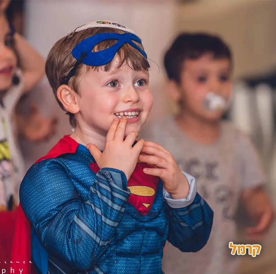 גיבורות וגיבורי העל מצילים את הגלקסיה - 073-7596320