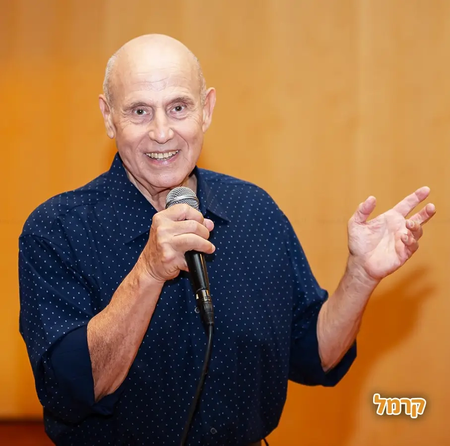 צביקה קרוכמל מרצה ומספר סיפורים - 073-7027134