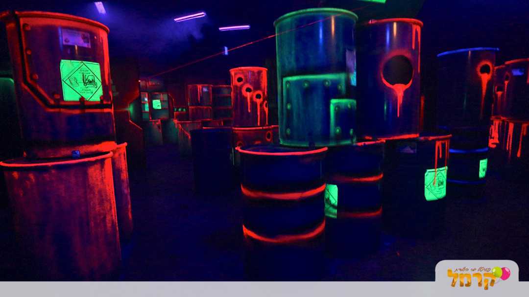 מגוון מכשולים זוהרים בחושך