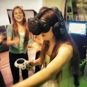 VR-ZONE- מציאות מדומה