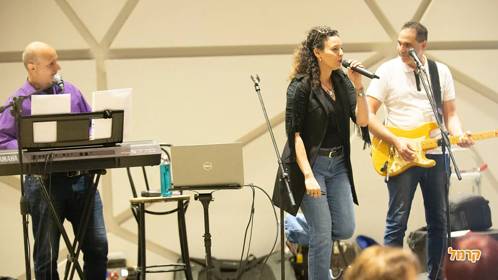 אהבה עברית - 073-7840198