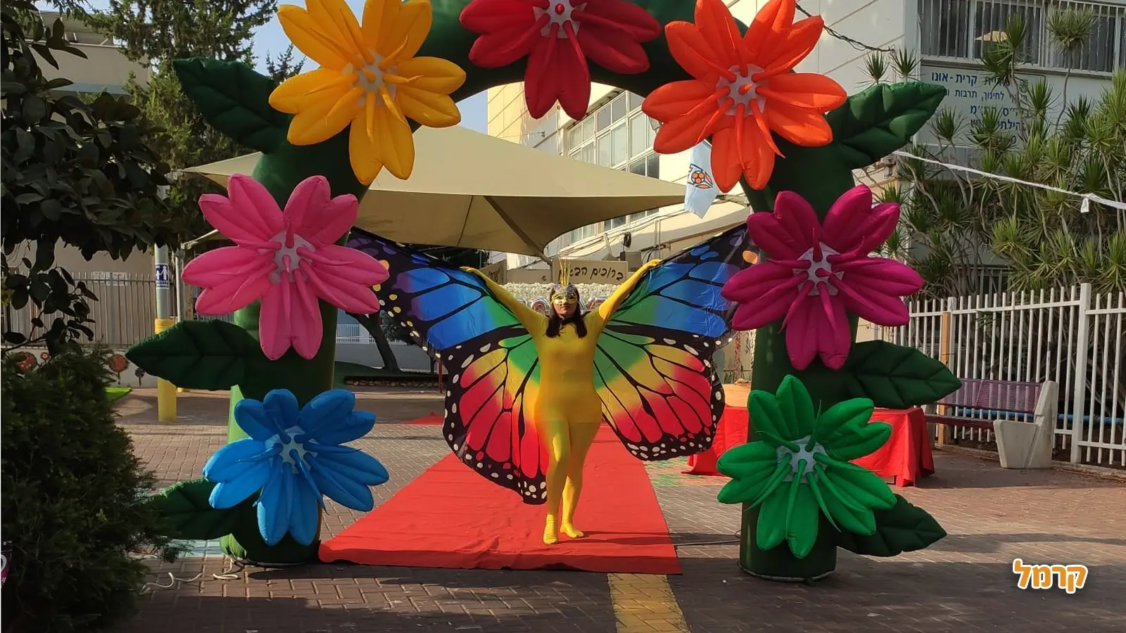 דיג ודוג זוג ליצנים במופע מדהים - 073-7576391