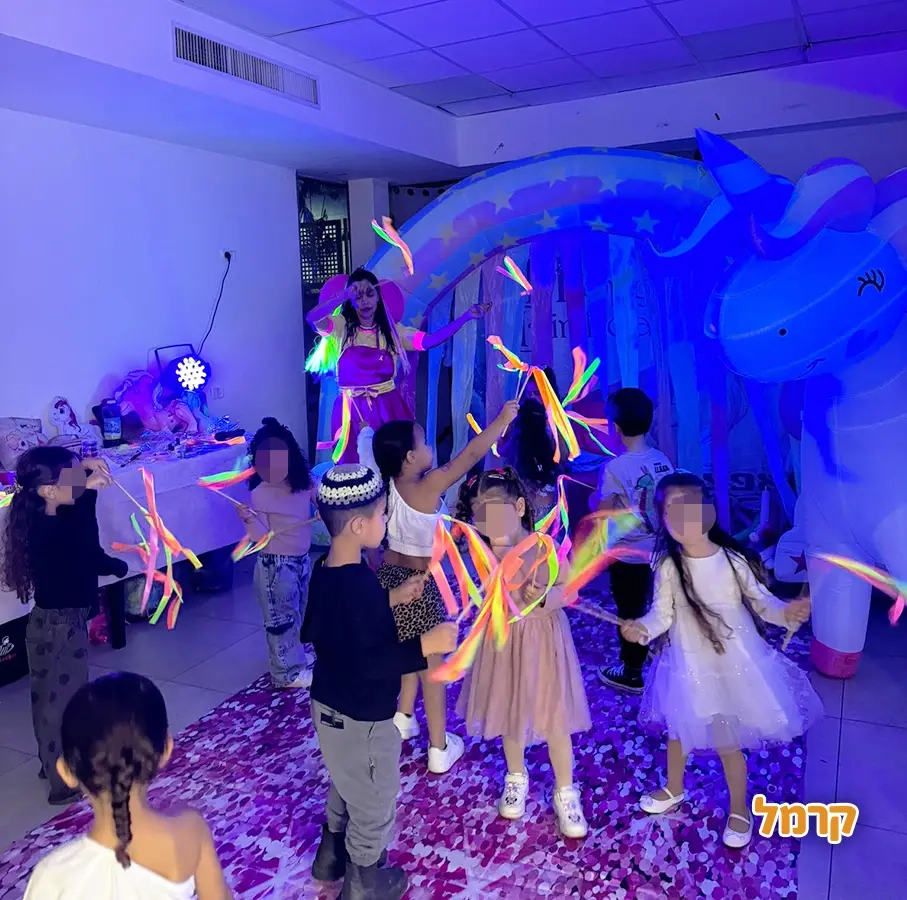 חגיגת LOL, חד קרן עם אפצ'י הליצנית - 073-7836747