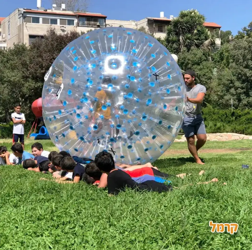 באבל בום וכדורגל מים באבל בום וכדורגל מים
