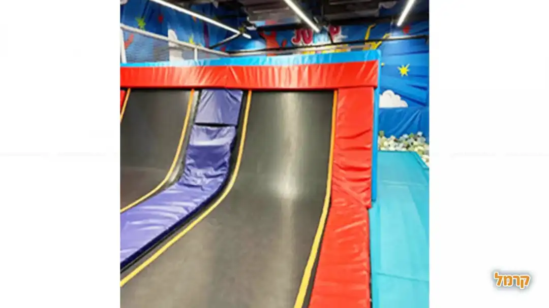 טרמפולינה ארוכה עם שיפוע