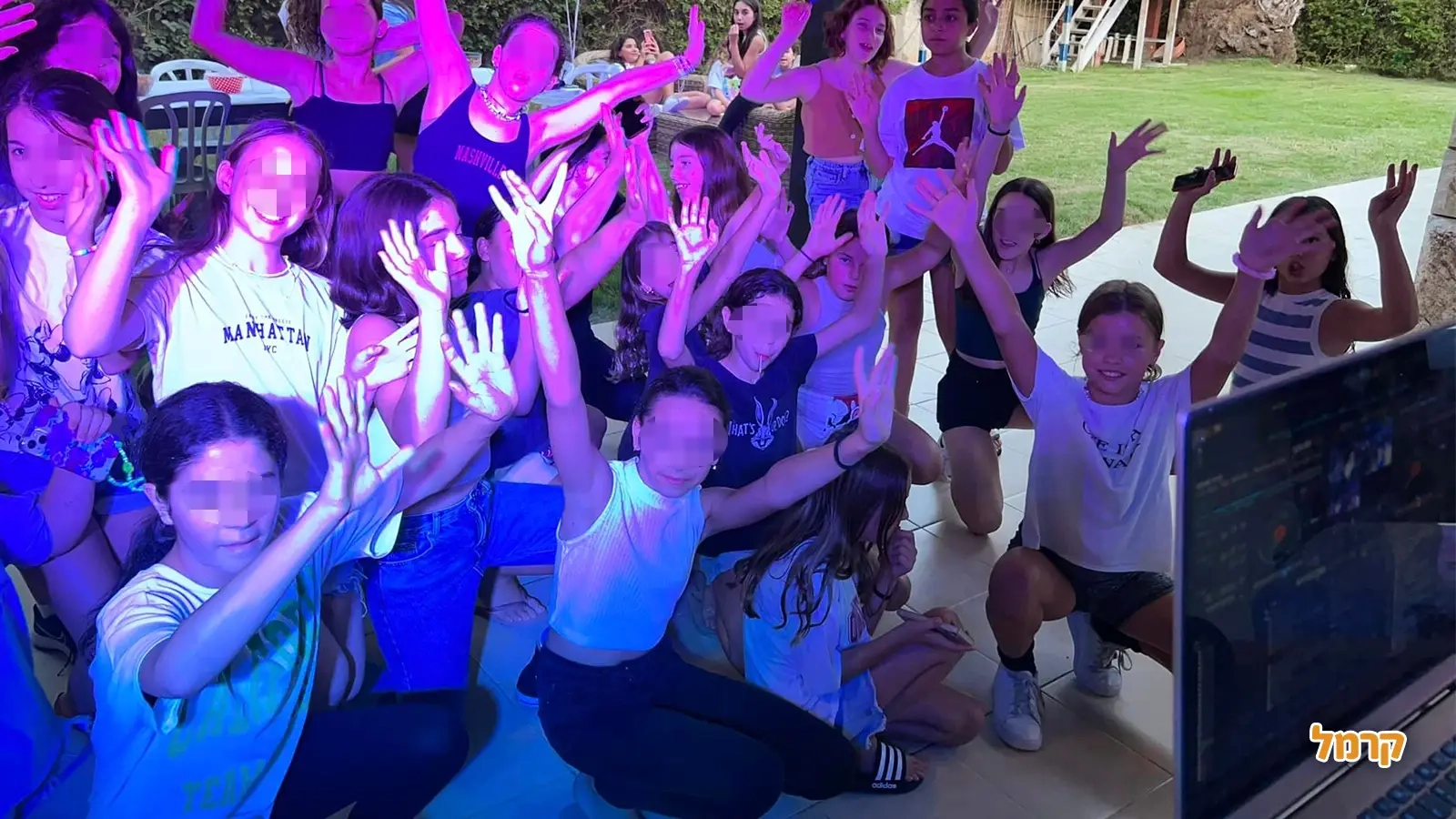 חגיגה הפקות - מסיבת קריוקי מצחיקה - 073-7590529