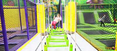 מתקנים מגוונים