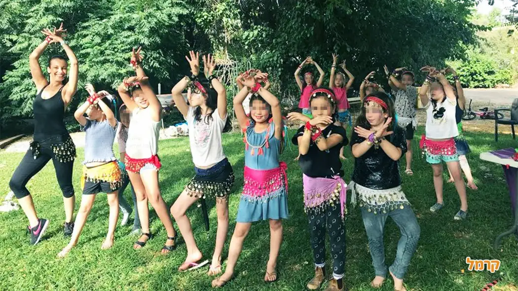 מסיבת בנות רוקדות עם יפעת מאירי