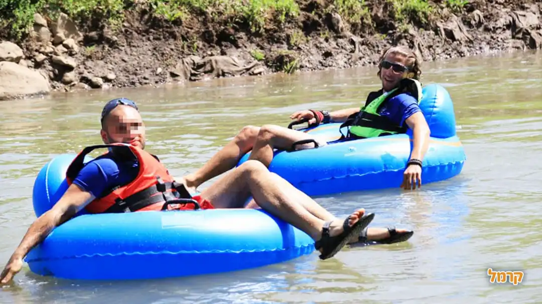 שייט באבובים