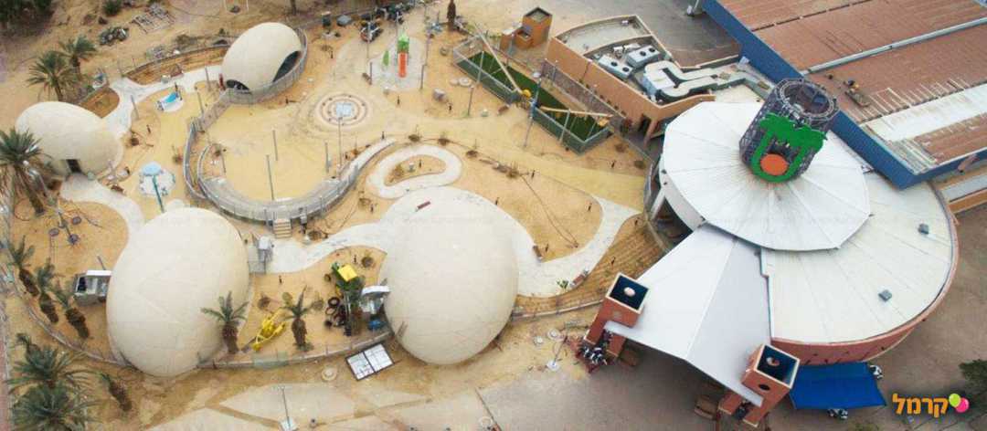 תמונה מגובה לצפיה בכל הפארק