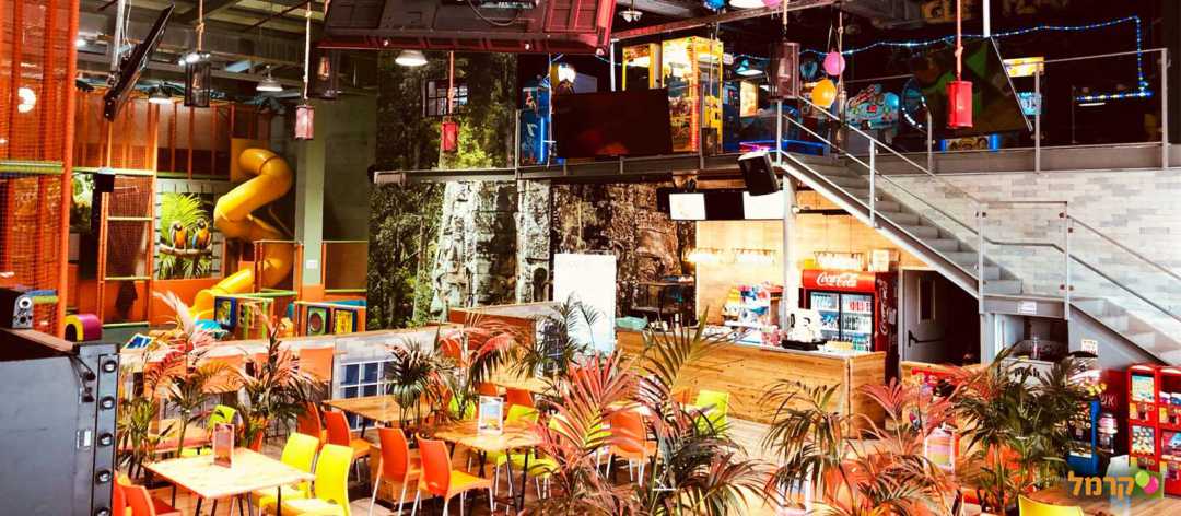 מתחם ישיבה ומנוחה להורים