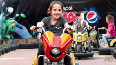 רכיבה על אופנועים רכיבה על אופנועים