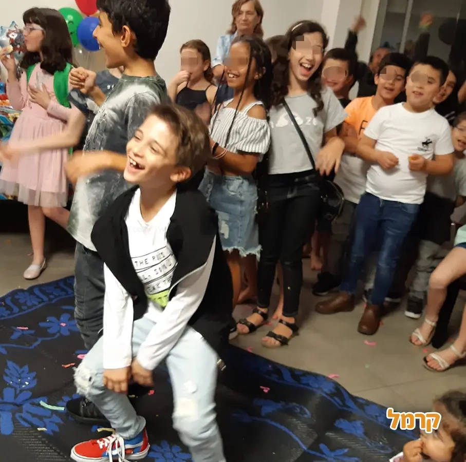 סטנדאפ של יומולדת - 073-7026207