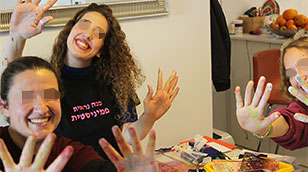 אומנותי - סדנאות יצירה מהנות