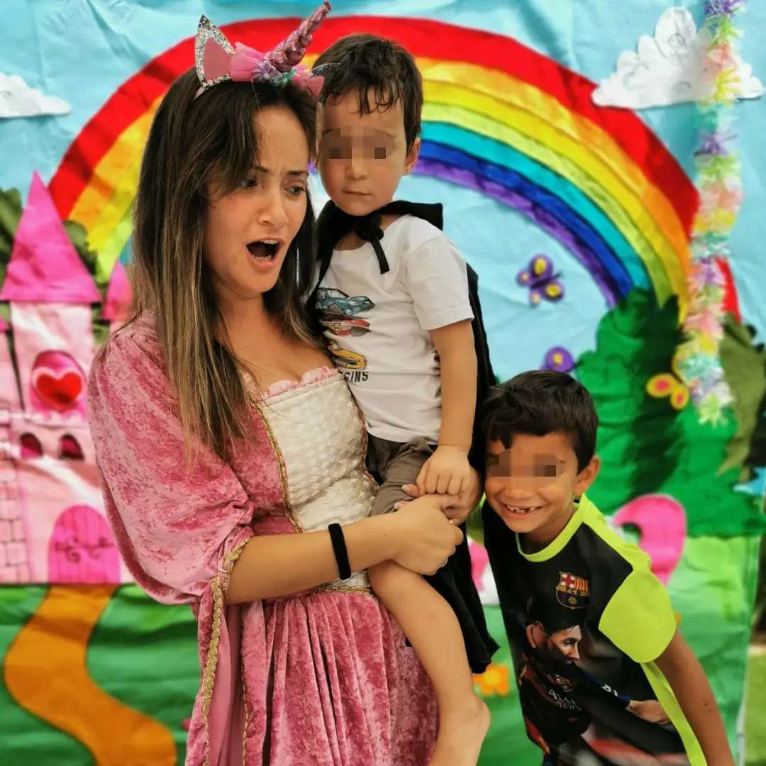 תיאטרון שיגעון - בכל מפגש סיפור תיאטרון שיגעון - בכל מפגש סיפור