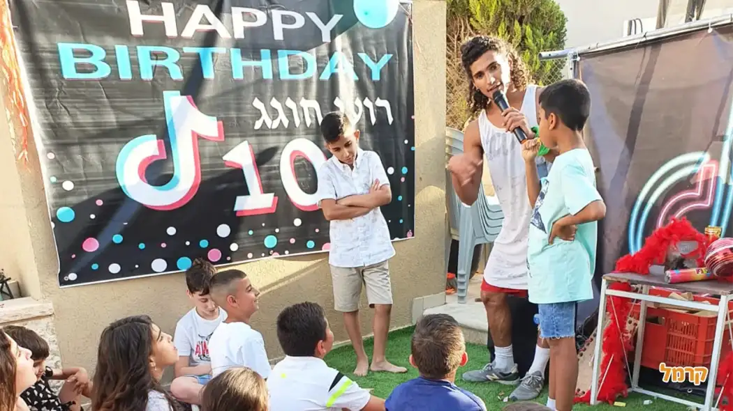 מסיבת יומולדת טיק טוק מטריפה מסיבת יומולדת טיק טוק מטריפה