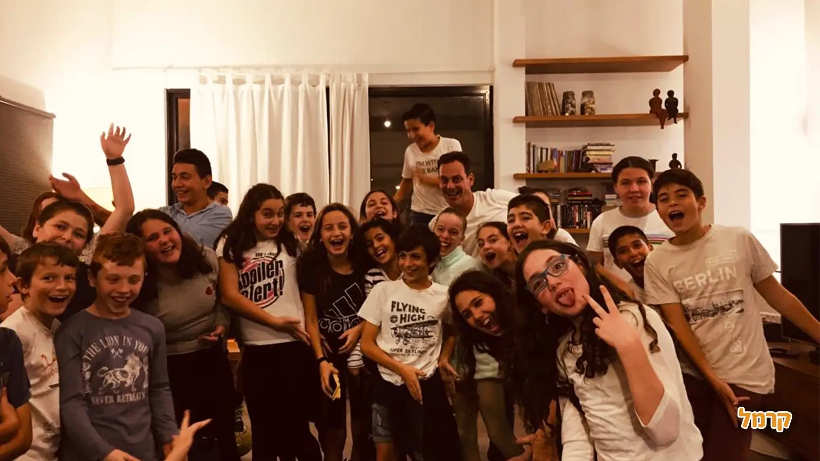 אילן וייס בסטנדאפ קורע לילדים - 073-7587835