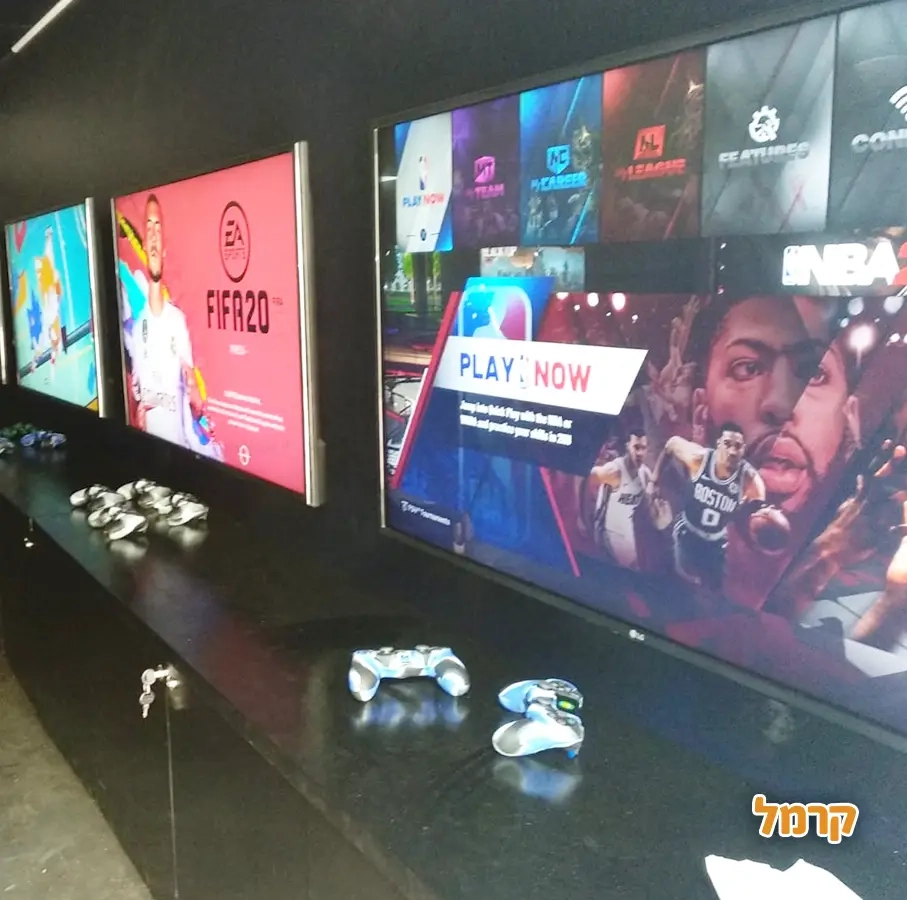 Play Box - מסיבת גיימינג ומציאות מדומה - 073-7590537