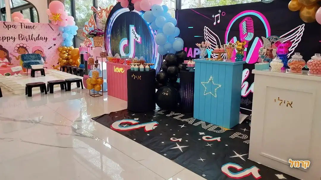 טיקטוק ו-LOL עם לאלילנד