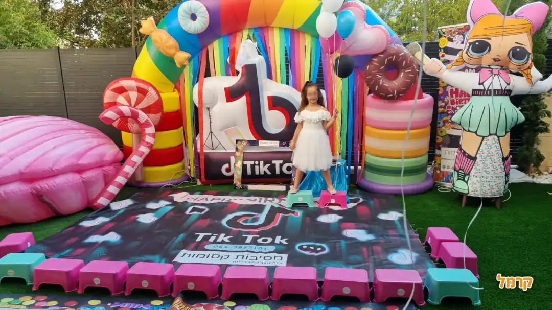 מסיבת טיקטוק לוהטת