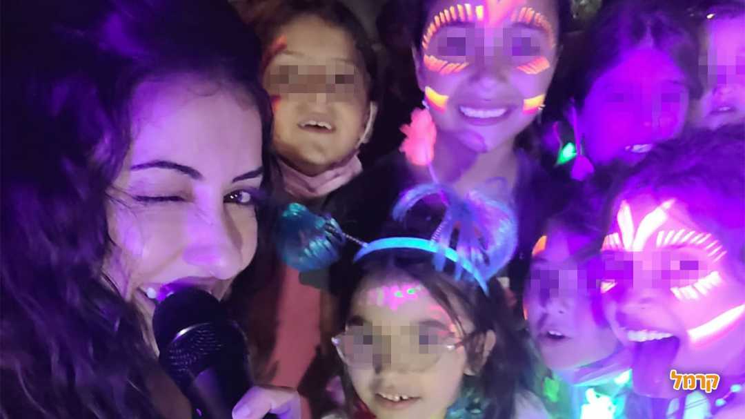 מסיבת פולמון מקפיצה עם אלה 