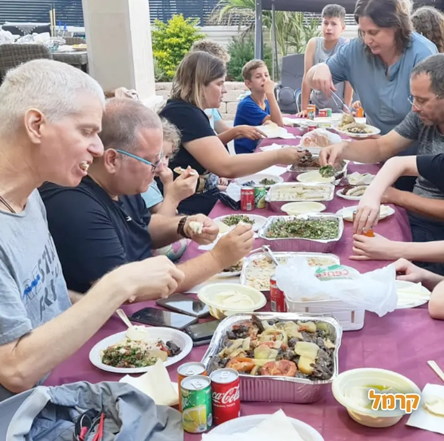 טרקטורוני נוף הורדים