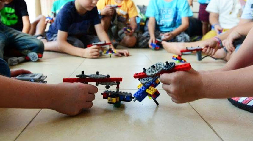 לגולדת חוויה של יומולדת לגולדת חוויה של יומולדת