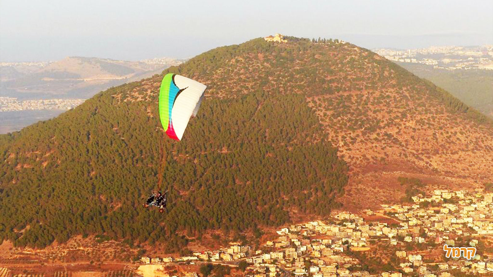 תעופה בטרקטורון בשמיי הכנרת - 073-7790859