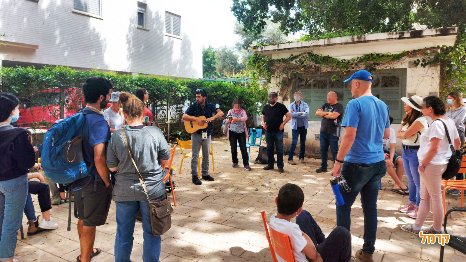 סיור בעקבות אריק איינשטיין - 073-7763852