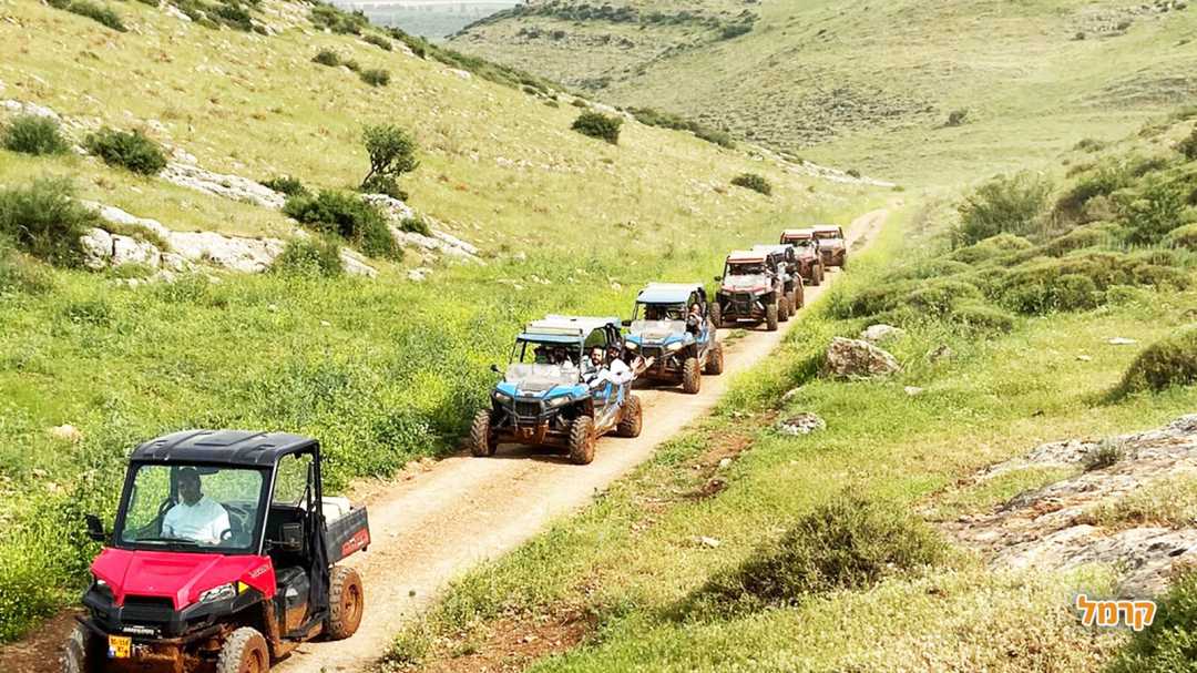בילוי משפחתי בטרקטורוני דישון