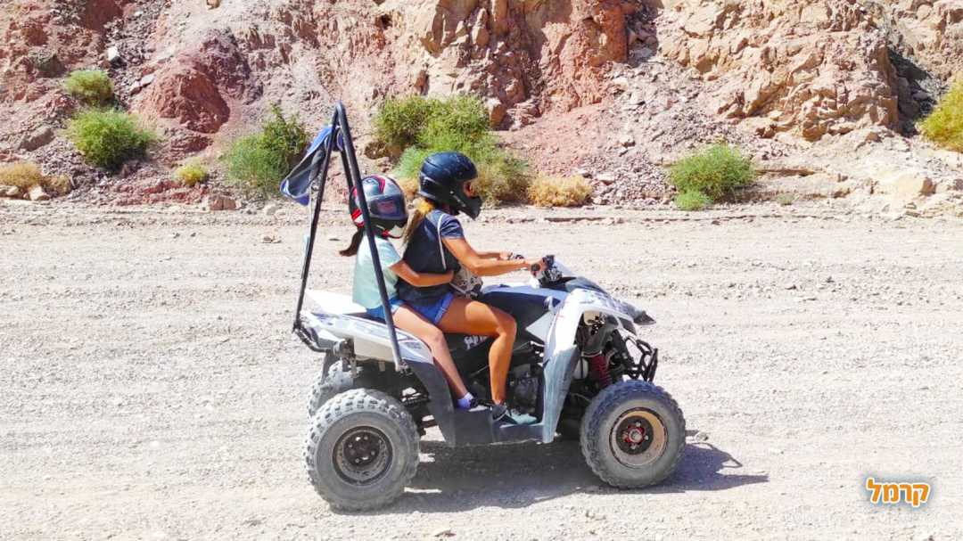 נסיעת שטח בטרקטורונים עם יו דרייב