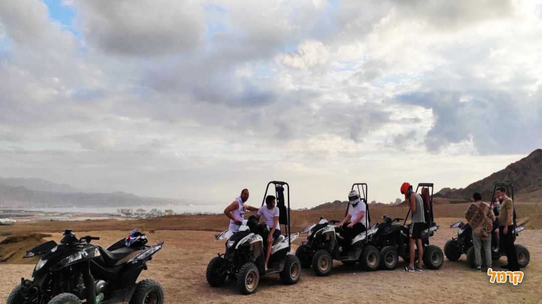 נסיעת שטח בטרקטורונים עם יו דרייב