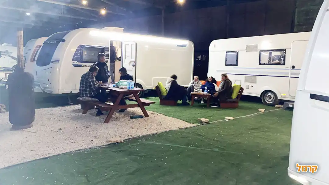 מתחם קראוונים מפנק ללינה חווייתית