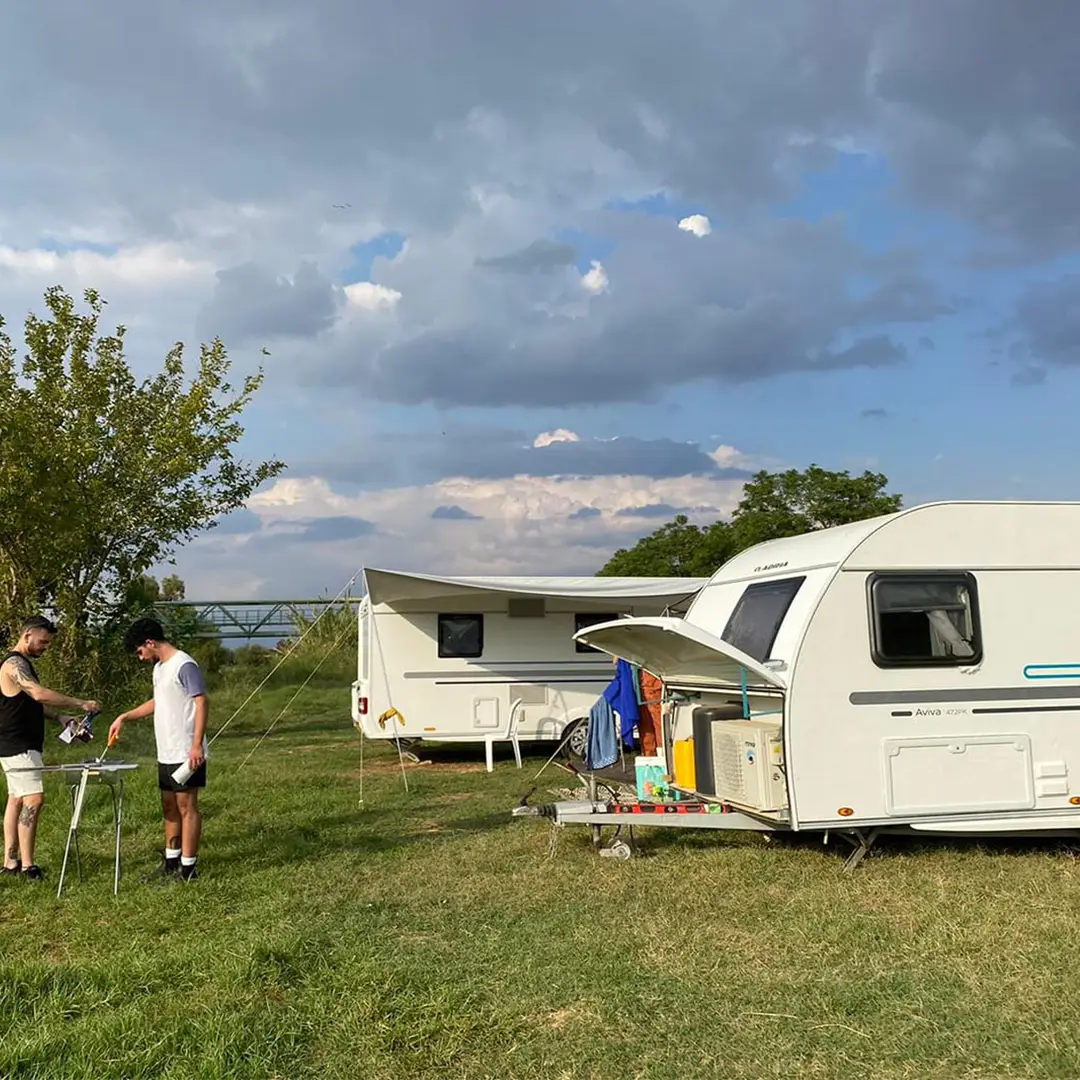 מתחם קראוונים מפנק ללינה חווייתית