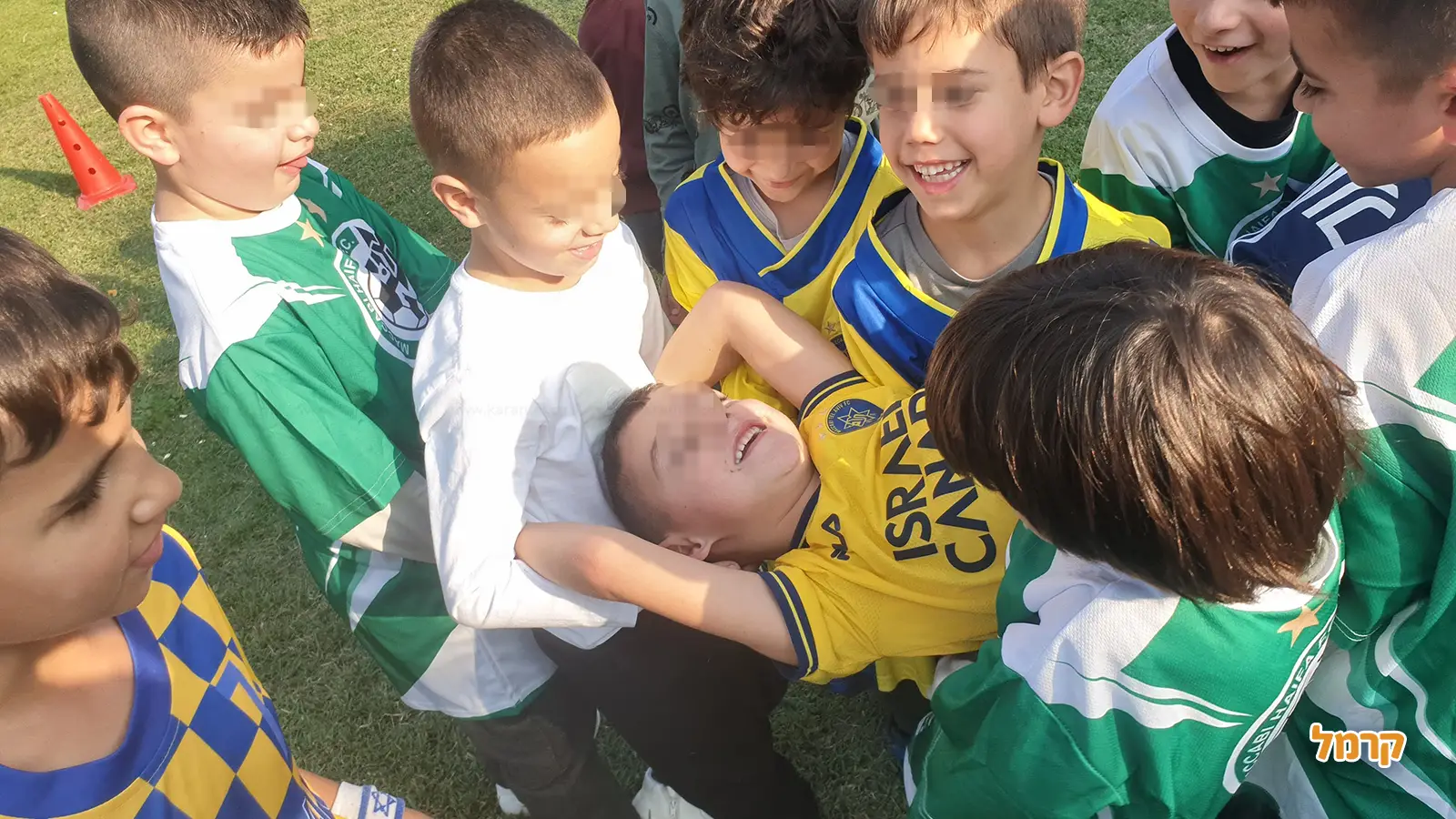 מסיבת כדורגל מטריפה - 073-7578659