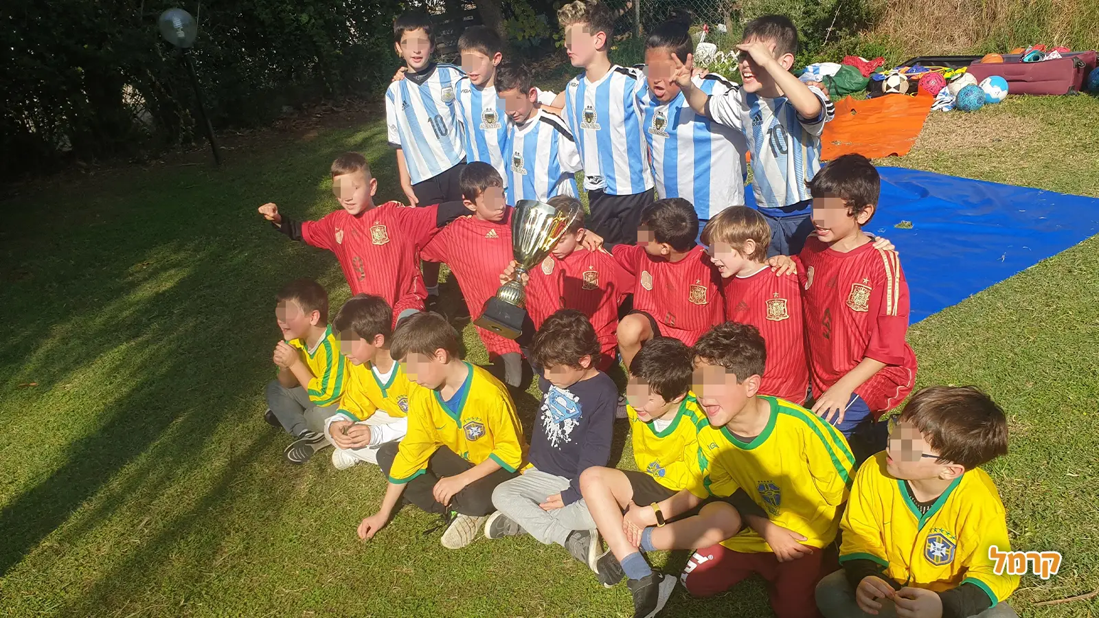 מסיבת כדורגל מטריפה - 073-7578659