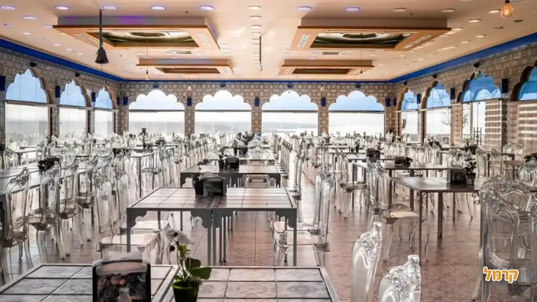 מסעדה מרוקאית במקום