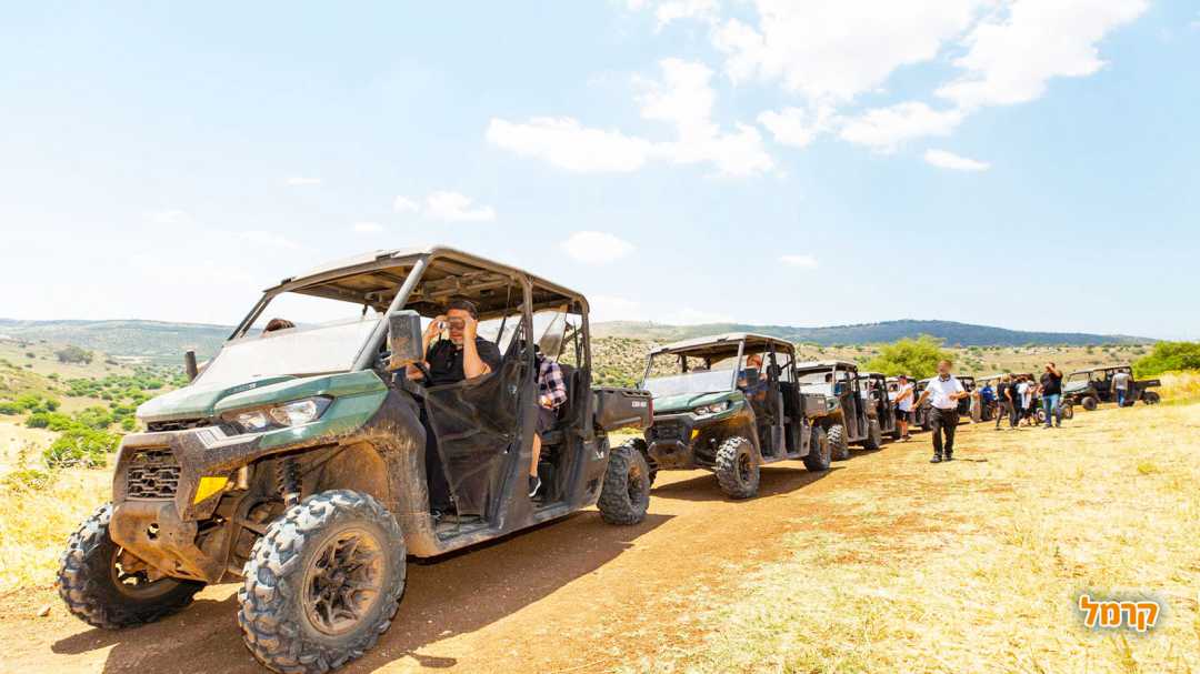 חווית גיבוש בטרקטורוני כלנית